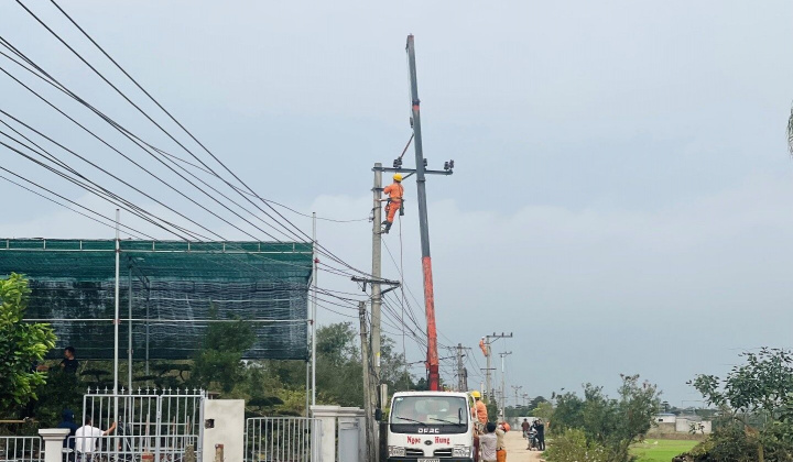 Điện lực Nam Định đẩy nhanh tiến độ các dự án, kịp thời đáp ứng nhu cầu sử dụng điện cho mùa hè 2022