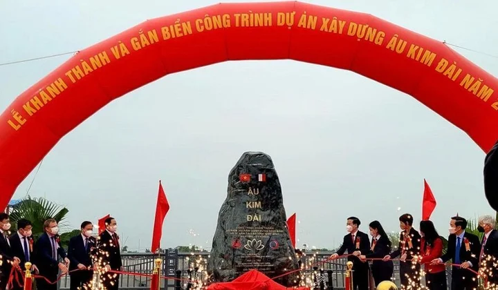 Khánh thành công trình âu thuyền mới để chống tác động của biến đổi khí hậu ở Ninh Bình