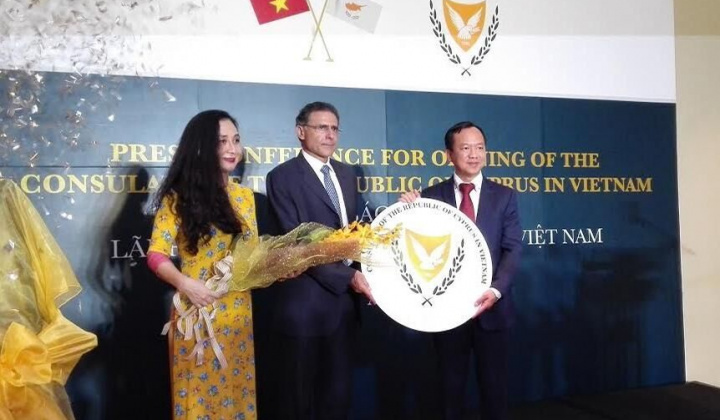 Quy định mới về viên chức Lãnh sự danh dự nước ngoài tại Việt Nam