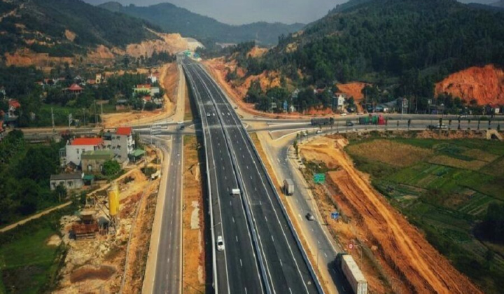 Bộ GTVT: Kiên quyết xử lý nhà thầu yếu kém làm chậm tiến độ cao tốc Bắc – Nam