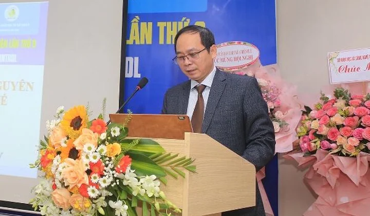 TTƯT, PGS.TS Hồ Hữu Thiện: Tâm sáng màu áo blouse