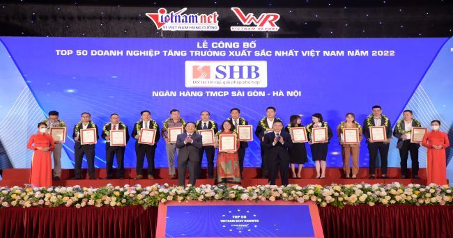 SHB được vinh danh Top 50 doanh nghiệp tăng trưởng xuất sắc nhất Việt Nam 4 năm liên tiếp