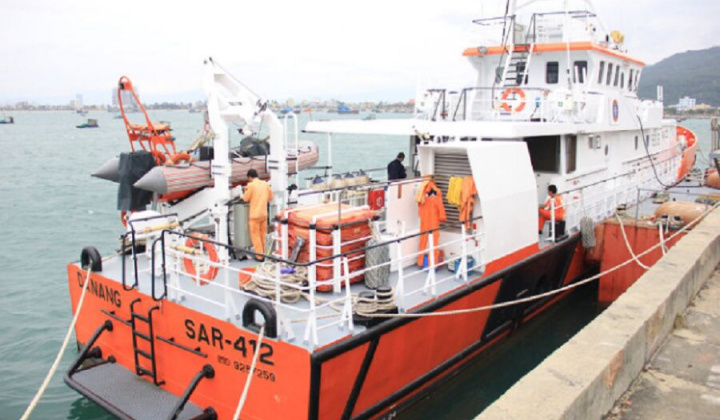 Cấp cứu kịp thời thuyền viên trên vùng biển phía tây quần đảo Hoàng Sa