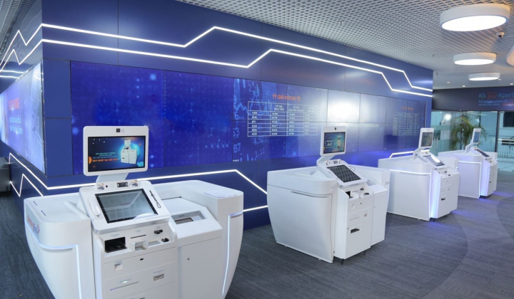 Tập đoàn công nghệ đầu tiên tại Việt Nam được cấp chứng chỉ EMV L2 cho hệ thống máy STM