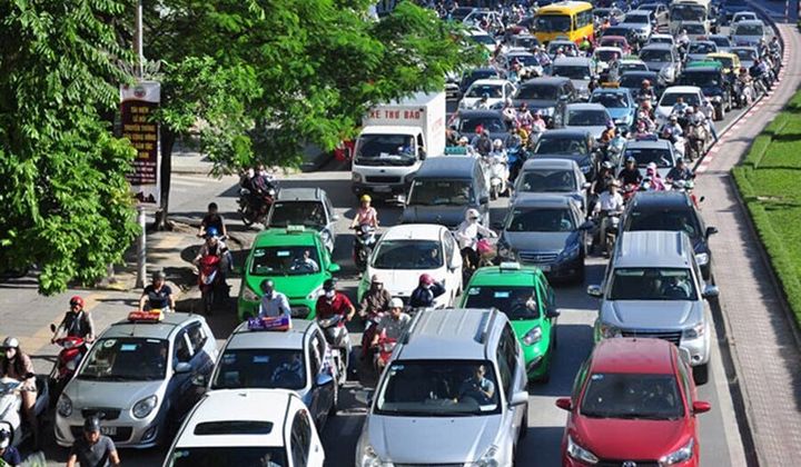 Gộp xe hợp đồng điện tử dưới 9 chỗ vào loại hình taxi