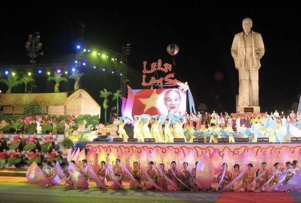 Nghệ An: Chuỗi hoạt động đặc sắc chào mừng kỷ niệm 132 năm ngày sinh Chủ tịch Hồ Chí Minh