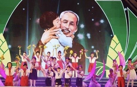 Một số quan điểm về giáo dục trong tư tưởng Hồ Chí Minh