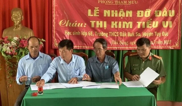 Phòng Tham mưu Công an Đắk Nông nhận đỡ đầu một học sinh có hoàn cảnh đặc biệt