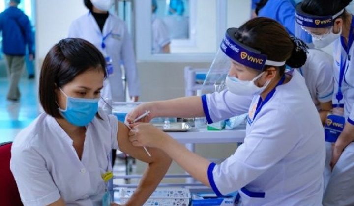 Tiêm mũi 3 vắc-xin Covid-19 chưa đạt mục tiêu đề ra, Bộ Y tế nhắc nhở các địa phương