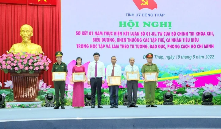 Công an Thành phố Sa Đéc: Thấm nhuần sâu sắc lời Bác dạy, dốc sức phụng sự nhân dân