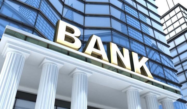 Cổ phiếu ngân hàng ngập trong sắc xanh, SHB và VPB tăng hơn 5%