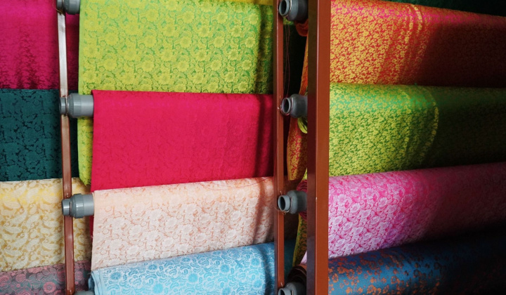 Lụa Nha Xá – Hà Nam: Nội lực mạnh mẽ của một làng nghề truyền thống