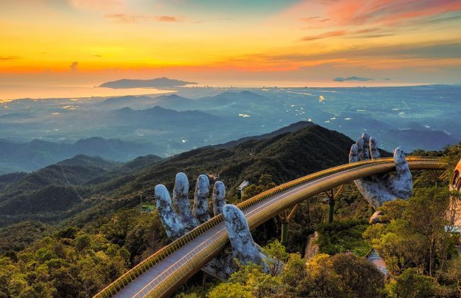 Vì sao Thác Thần Mặt trời tại Đà Nẵng là công trình điêu khắc độc nhất vô nhị trên thế giới?