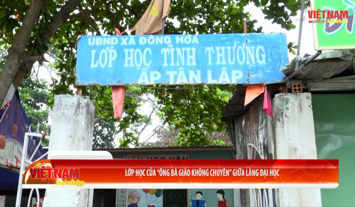 Lớp học của “ông bà giáo không chuyên” giữa làng Đại học