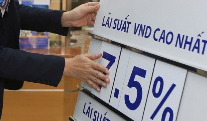 Các ngân hàng “chạy đua” tăng lãi suất huy động