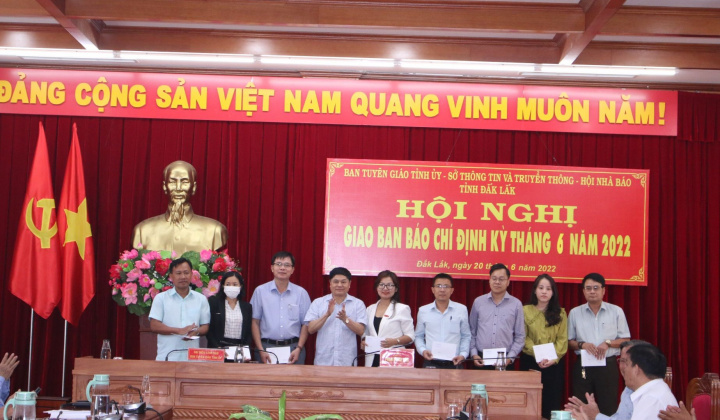 Đắk Lắk: Gặp mặt Báo chí nhân kỷ niệm 97 năm ngày Báo chí Cách mạng Việt Nam