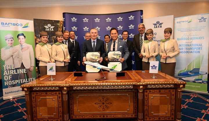 Bamboo Airways ký kết với IATA cam kết bảo vệ môi trường, phát triển bền vững