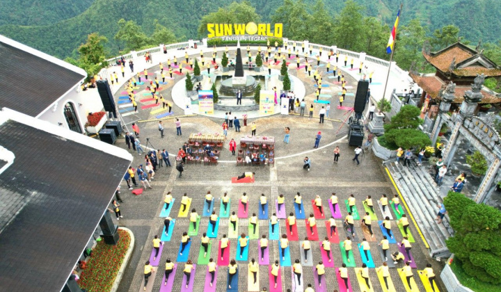 Sa Pa: Tổ chức thành công “Ngày quốc tế Yoga lần thứ 8”