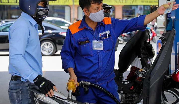 Bộ Tài chính không giảm thuế tiêu thụ đặc biệt với xăng