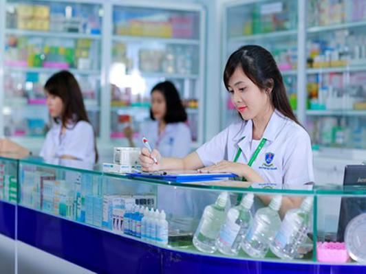 Khắc phục ngay tình trạng thiếu thuốc, thiết bị, vật tư y tế