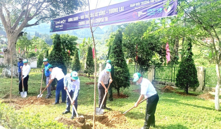 Lào Cai: Lễ phát động tháng hành động vì môi trường năm 2022