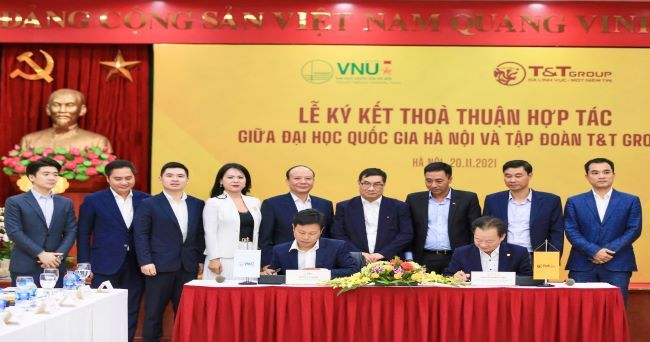 Ra mắt Ban Điều hành CLB Cựu sinh viên Doanh nhân ĐHQGHN