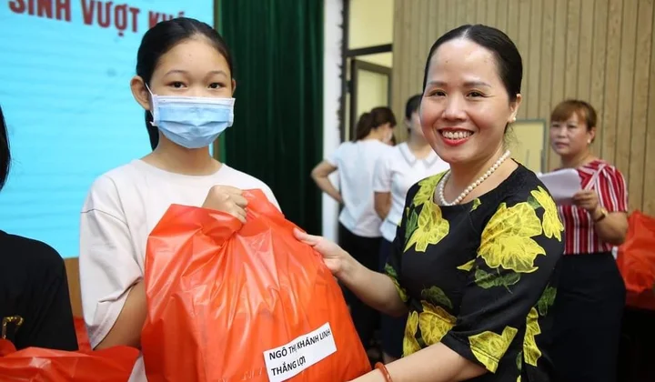 Chung tay chia sẻ học tập vì ngày mai tươi sáng