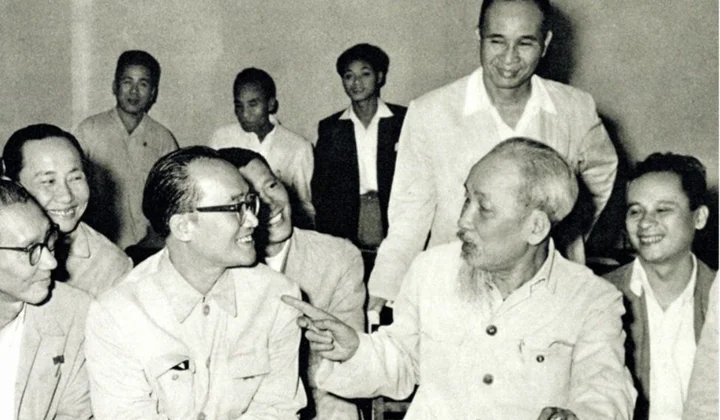 Sự lãnh đạo của Đảng đối với công tác xây dựng và phát triển đội ngũ trí thức ở nước ta