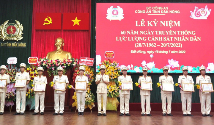 Đắk Nông kỷ niệm 60 năm Ngày truyền thống lực lượng Cảnh sát nhân dân