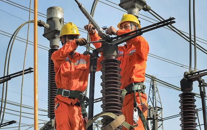 Điện lực miền Bắc cung cấp điện ổn định 6 tháng đầu năm