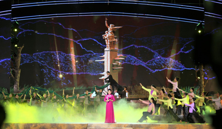 Lắng đọng chương trình nghệ thuật “Cõi thiêng Đồng Lộc”