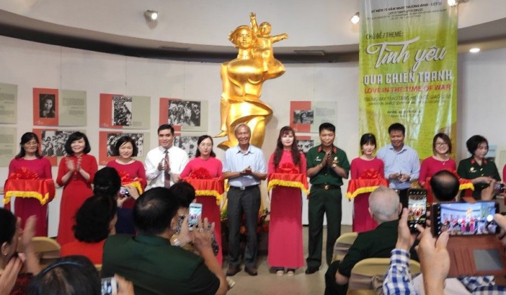 Sự kiện trưng bày, trao tặng hiện vật, giao lưu chủ đề "Tình yêu qua chiến tranh"