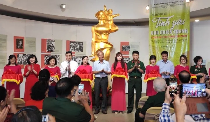 Sự kiện trưng bày, trao tặng hiện vật, giao lưu chủ đề "Tình yêu qua chiến tranh"