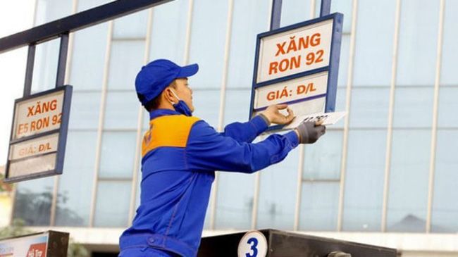 Bộ Công Thương dự kiến, giá xăng có thể về 24.000 đồng/lít vào cuối năm