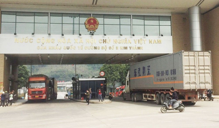 Trung Quốc tạm dừng thông quan ở cửa khẩu Lào Cai