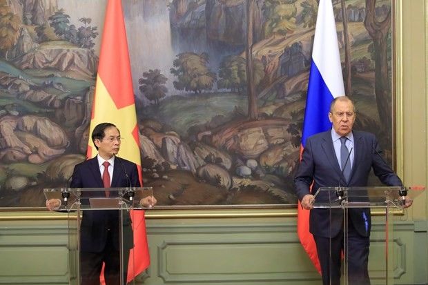 Báo Nga: Ngoại trưởng Lavrov thăm châu Á để định hướng lại nguồn lực, Việt Nam là 'điểm tựa' quan hệ ổn định