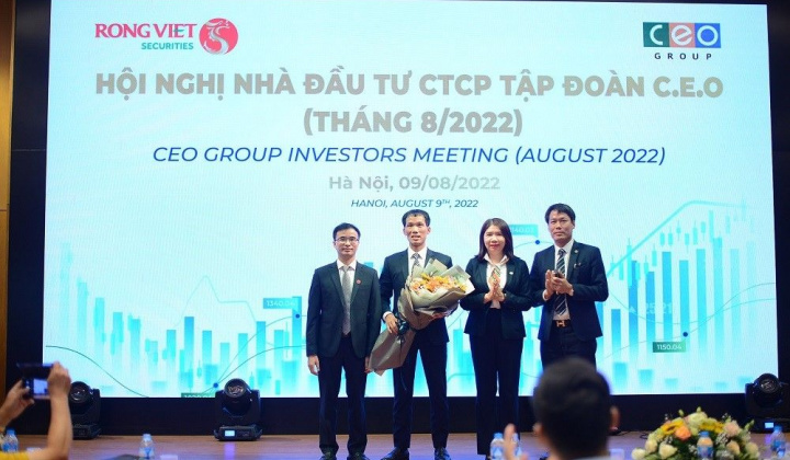 Tập đoàn CEO tham dự Hội nghị gặp gỡ nhà đầu tư