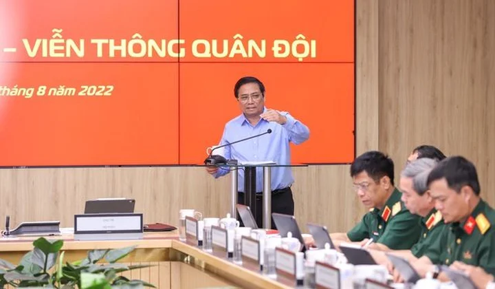 Thủ tướng: Viettel phải luôn đổi mới, sáng tạo, đột phá, tích cực đóng góp xây dựng và bảo vệ Tổ quốc