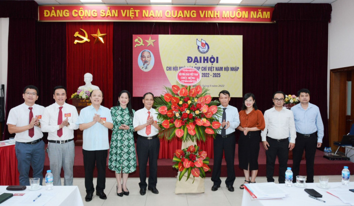 Tạp chí Việt Nam hội nhập: Xây dựng môi trường văn hóa gắn với phát triển