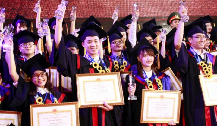 Công tác vận động trí thức của Đảng - Thành tựu và một số vấn đề đặt ra