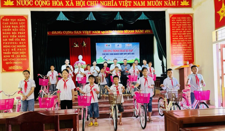 Quỹ Tấm lòng Việt Đài Truyền hình Việt Nam tiếp sức cùng em đến trường