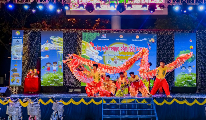 Đắk Lắk: Vui tết trung thu và đêm hội trăng rằm cùng các em nhỏ huyện Buôn Đôn