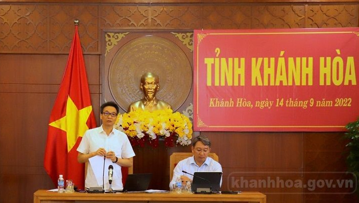 Phó Thủ tướng Vũ Đức Đam làm việc với lãnh đạo tỉnh Khánh Hòa