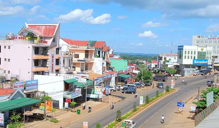 Ngân hàng chính sách huyện Đắk R’Lấp đồng hành với sinh viên nghèo tới trường