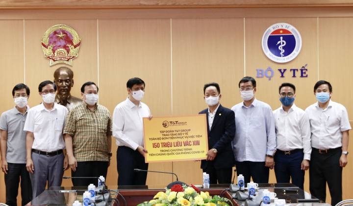 T&T Group được tặng thưởng Huân chương Lao động vì thành tích chống dịch Covid-19