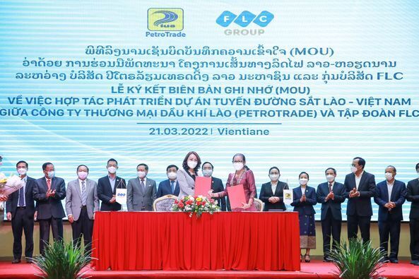 FLC bắt tay PetroTrade phát triển dự án đường sắt kết nối Lào – Việt Nam