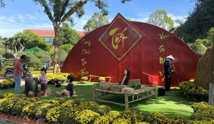 Đắk Lắk: Sắc Xuân rộn ràng trên mọi nẻo đường