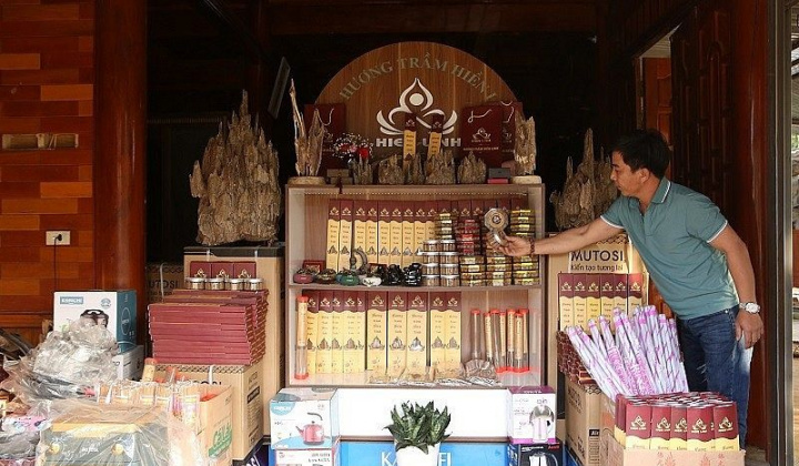 Làng nghề trầm hương vào xuân