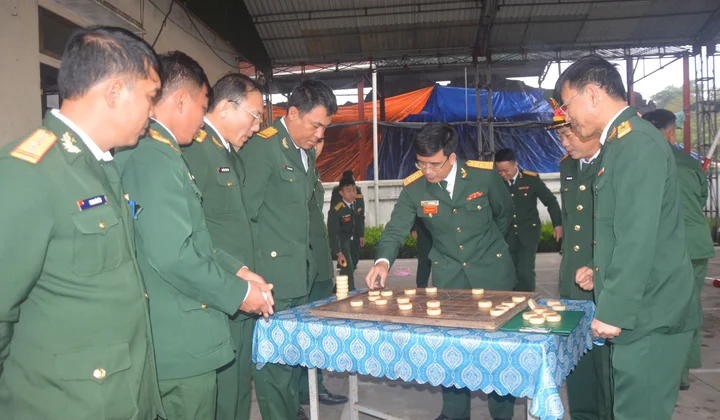 Sôi nổi các trò chơi dân gian dịp Tết ở Lữ đoàn 873