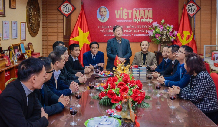 Lãnh đạo Liên hiệp KH&KT Việt Nam thăm và chúc Tết Tạp chí Việt Nam Hội nhập